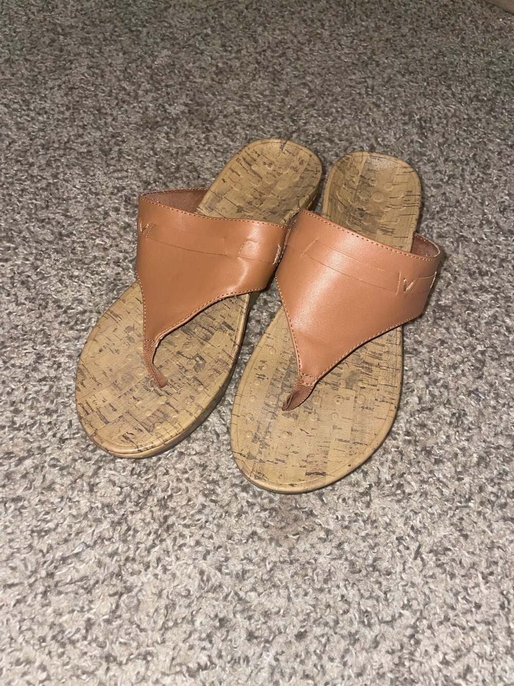 Vionic High Tide Tan Leather Cork Platform Wedge Thong Sandals - Picture 10 of 11